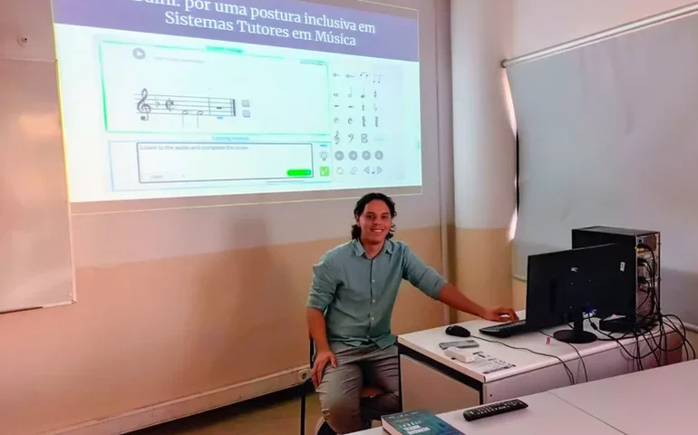 Egresso da Ufal desenvolve aplicativo homenageando artista alagoana Hilda Calheiros