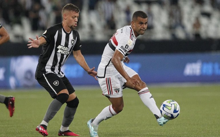 Brasileiro: São Paulo tenta tirar pontos do líder Botafogo no Morumbi