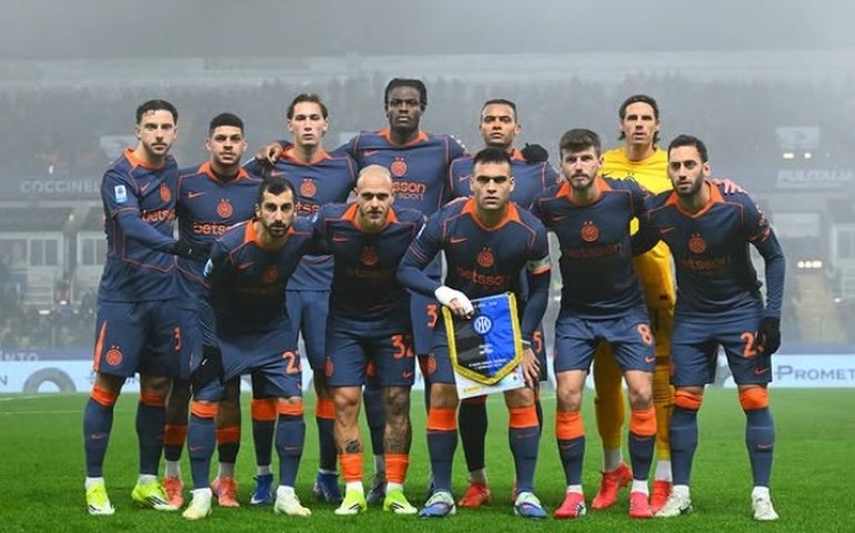 Inter de Milão vence Parma e amplia vantagem na liderança após tropeço do Napoli