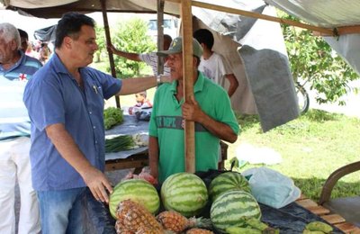 Prefeitura de União dos Palmares inaugura feira-livre do conjunto Newton Pereira