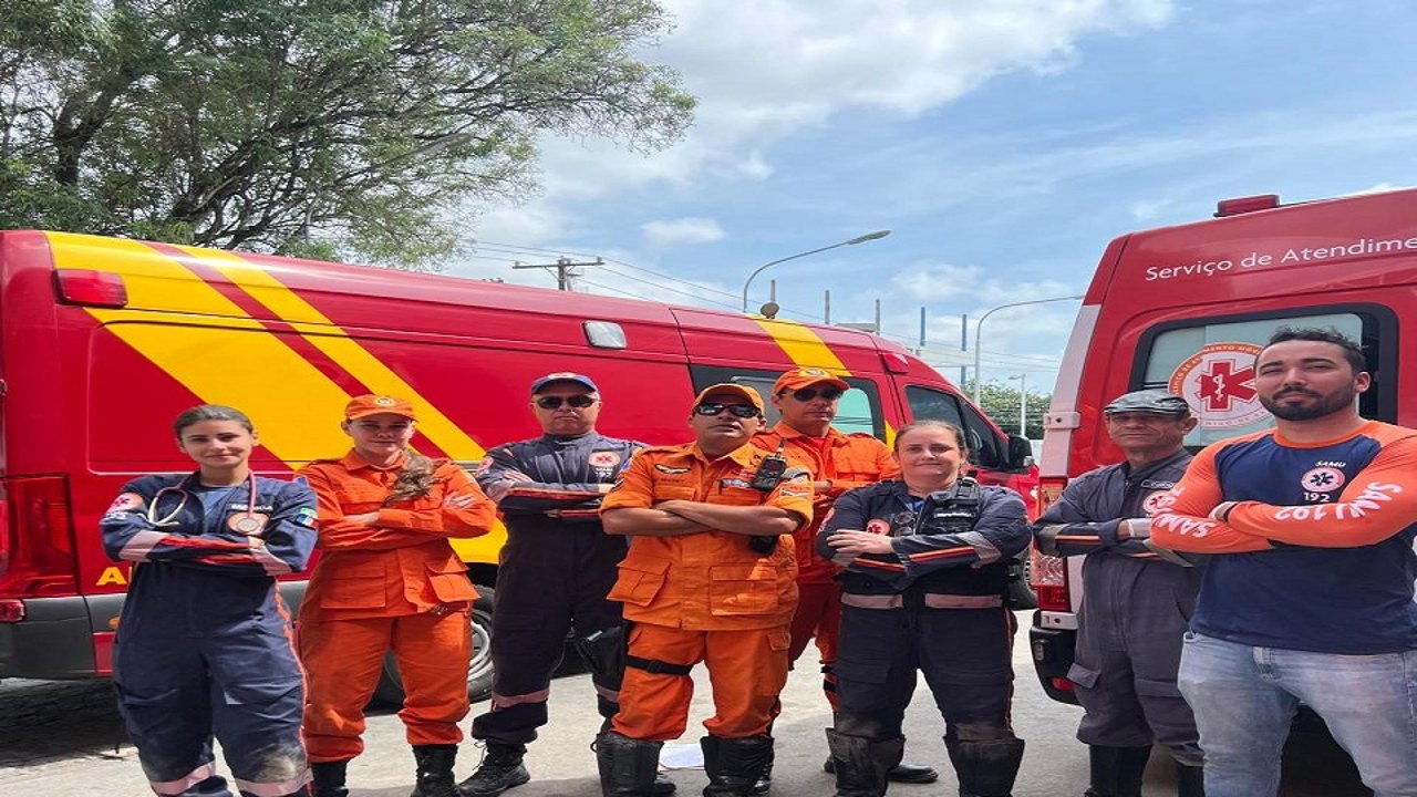 Equipes do Corpo de Bombeiros e do Samu salvam vítima de afogamento na Pajuçara