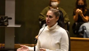 Mãe de Henry Borel em julgamento. Fonte: Internet