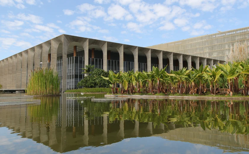 Governo brasileiro condena atentado no Irã