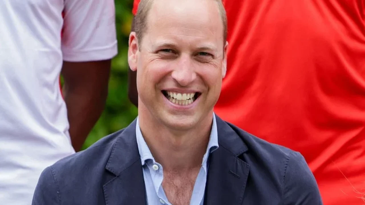 Turistas são surpreendidos com fechamento do tour do Maracanã durante visita do príncipe William