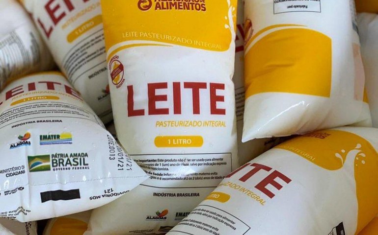 Agricultura inicia recadastramento dos beneficiários do Programa do Leite em AL