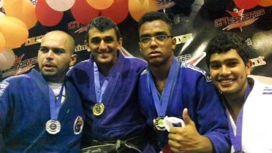 Judô: Escola estadual Theonilo Gama ganha medalhas em PE