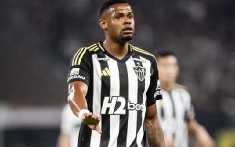 Júnior Santos treina e Atlético-MG fará primeira atividade no gramado sintético da Arena MRV