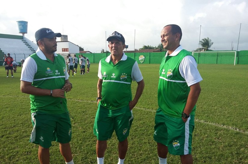 Diretoria do Coruripe surpreende e anuncia novo técnico para a Série D