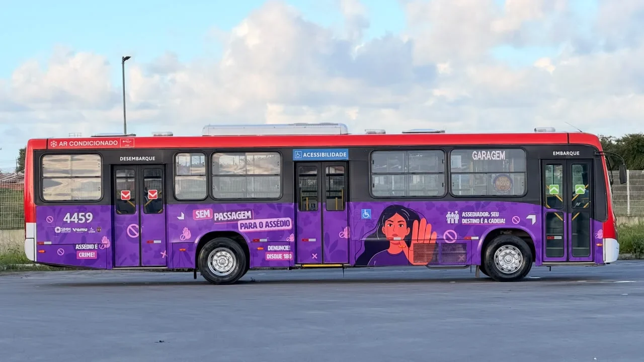 “Sem passagem para o assédio”: Sinturb lança campanha contra importunação sexual no transporte coletivo