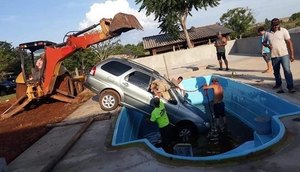 R7 CARRO PISCINA
