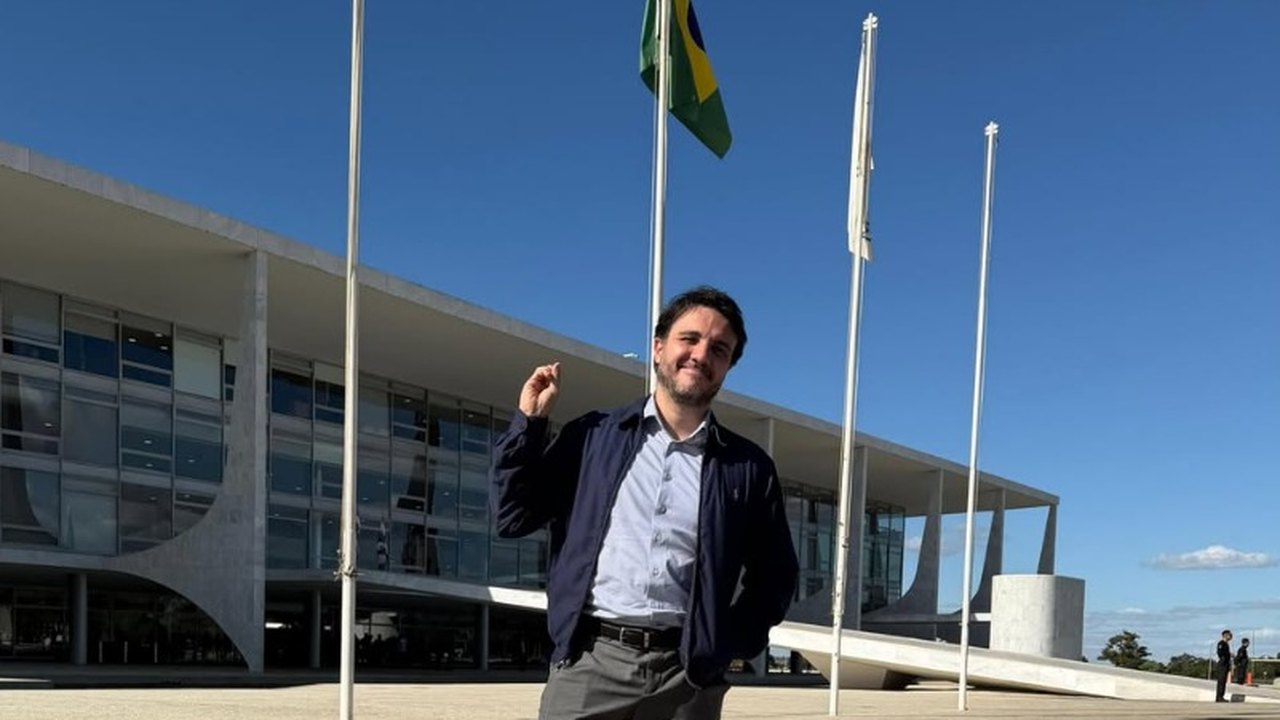 Renan Santos declara patrimônio de R$ 795 mil ao registrar candidatura à Presidência no TSE