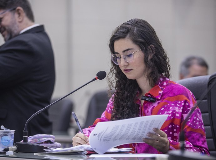 Justiça cancela licença de extração de areia em Marechal após denúncia de Teca Nelma