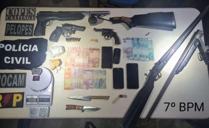 Operação apreendeu armas e drogas até o momento Operação apreendeu armas e drogas até o momento