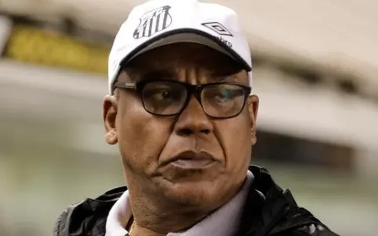 Serginho Chulapa, ídolo do Santos, sofre infarto e 'passa muito bem' após cateterismo