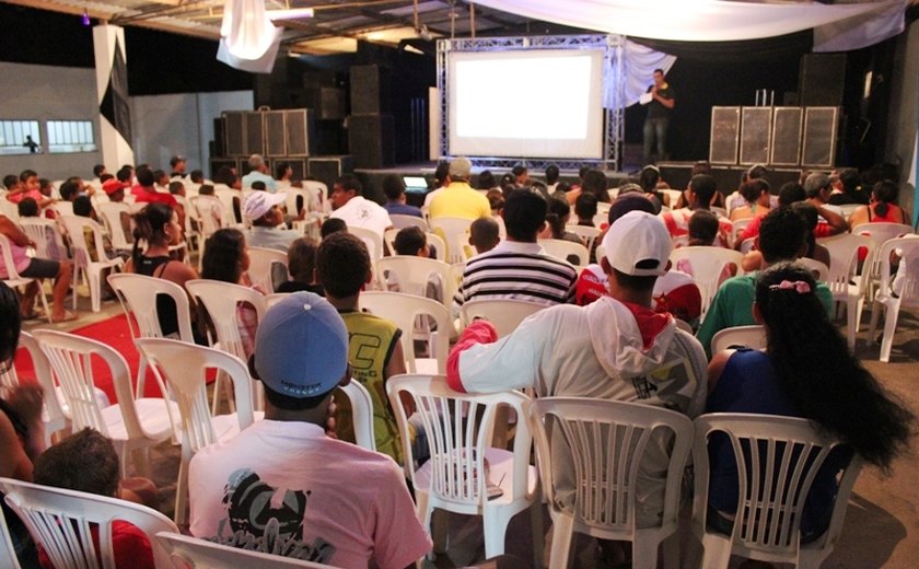 Circuito de Cinema vai às comunidades em Boca da Mata