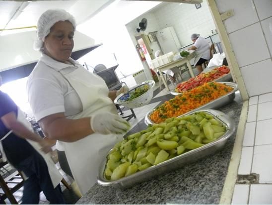 Casa pastoral serve, em média, 800 refeições por dia durante a convenção