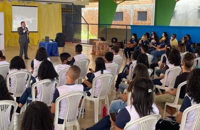 MPAL promove ações em defesa da vida para alunos de escola pública de Coruripe