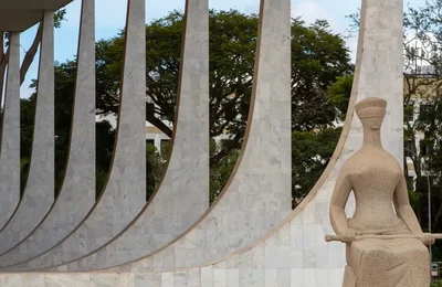 Por unanimidade, STF valida prisões de Bolsonaro e mais 6 condenados