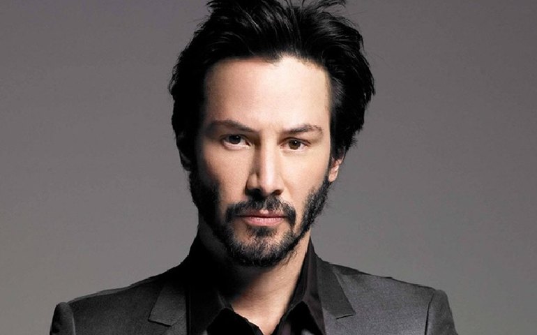 Keanu Reeves revela ter pedido sequência de Constantine todos os anos