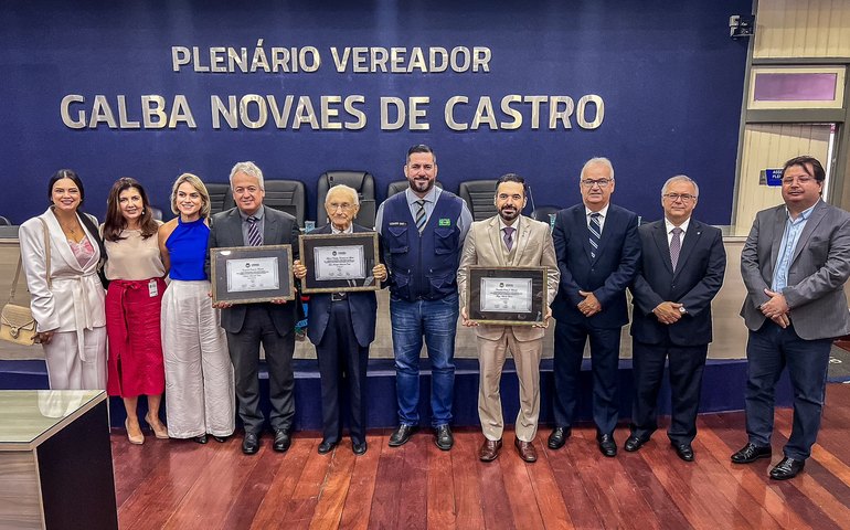 Câmara Municipal de Maceió entrega título de cidadão honorário a Dom Henrique Soares da Costa (in memoriam)