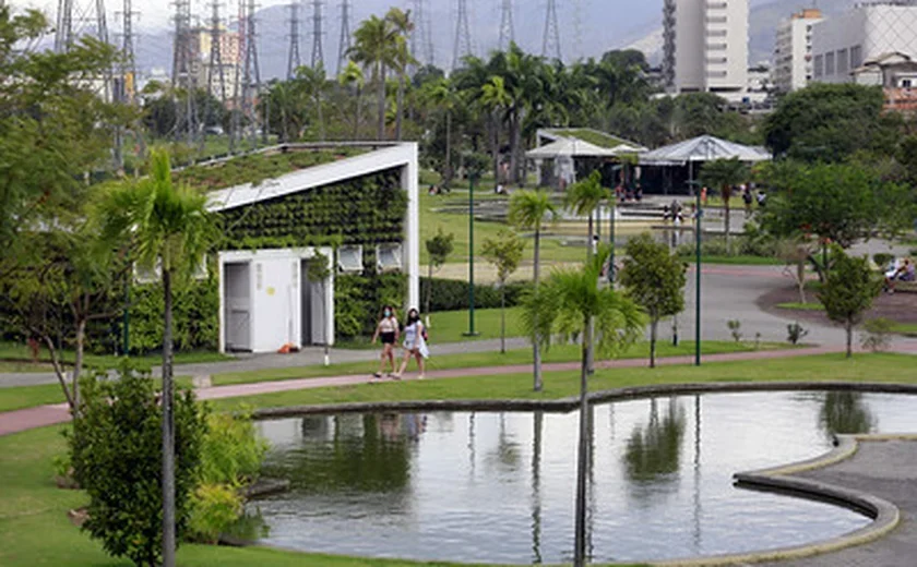 Exposição 'Munguengue – O Futuro é dos Crias' leva arte dos subúrbios ao Parque de Madureira