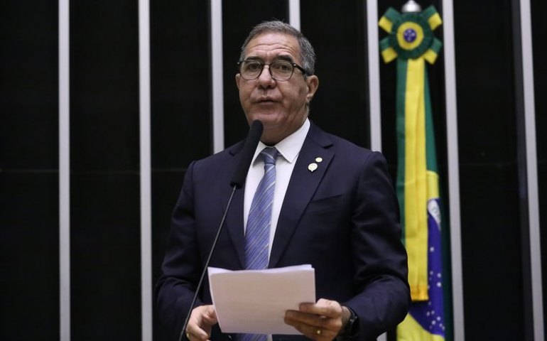 Câmara aprova projeto que cancela diretrizes sobre aborto em vítimas de estupro