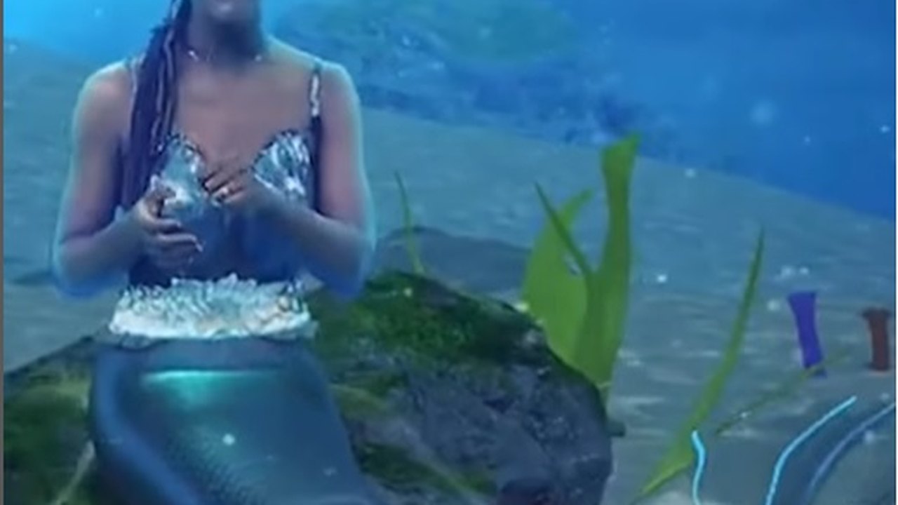No 'Fantástico', Maju Coutinho se transforma em sereia para entrevistar protagonista de filme