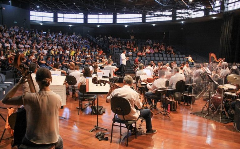 Leis abrem créditos orçamentários para órgãos federais; cultura recebe R$ 3 bi