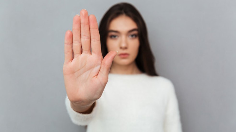 É lei! Síndicos devem comunicar violência contra a mulher