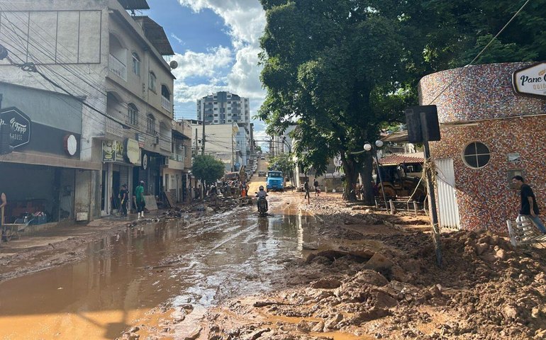 Temporal deixa ao menos 47 mortos em Juiz de Fora e Ubá; governos anunciam medidas de apoio
