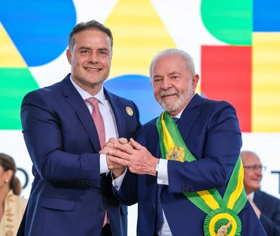 Na reta final do 1º turno, Lula desembarca em Maceió para ato com Renan Filho