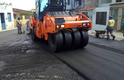 Pavimentação asfáltica retomam nas ruas do Centro Histórica de Marechal Deodoro