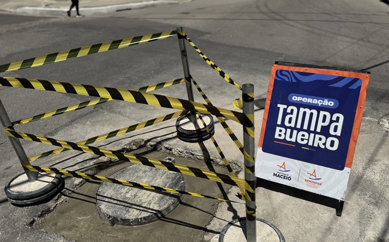 Rua Barão de Jaraguá recebe serviços da Operação Tampa Bueiro neste sábado