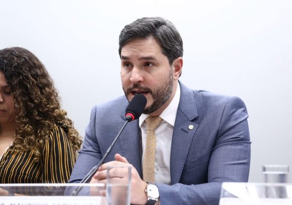 Comissão aprova campanha Abril Roxo, sobre o uso equilibrado de tecnologias digitais