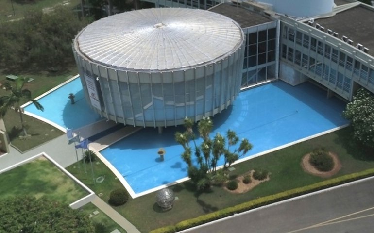 Contatamos autoridades da Rússia para analisar dados sobre vacina, diz OPAS