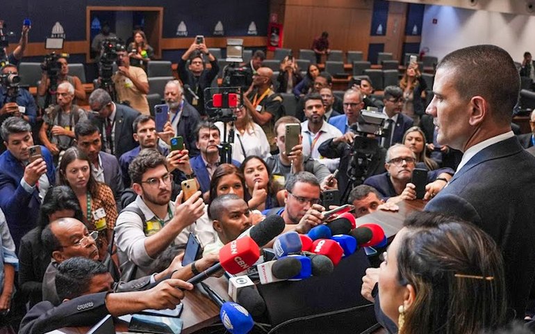 Presidente da Alerj pede ao STF para assumir governo interino do Rio