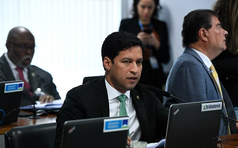 Dia Nacional do Planejamento Familiar é aprovado pela Comissão de Educação