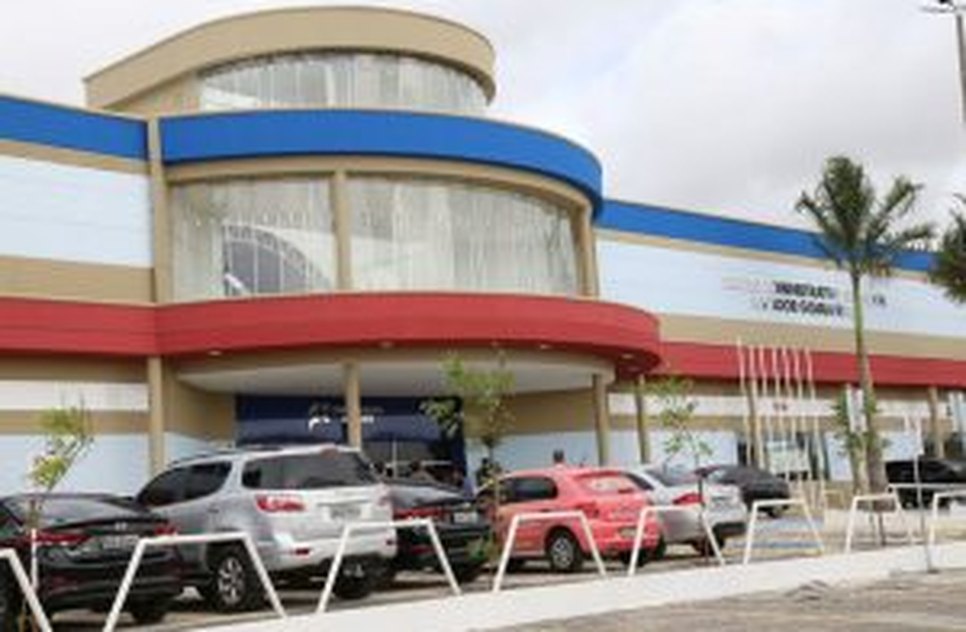 Fachada do prédio da saúde estadual em Aracaju