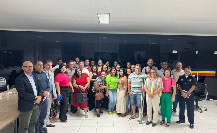 Prefeita Zianne e equipe decidem  ampliar segurança nas escolas