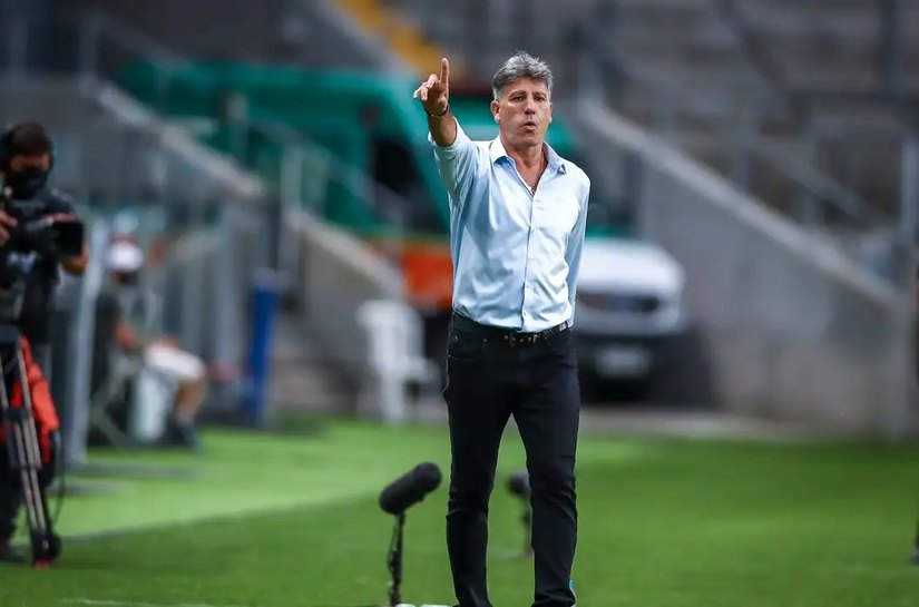 Renato Gaúcho deixa comando do Grêmio e se emociona em rede social