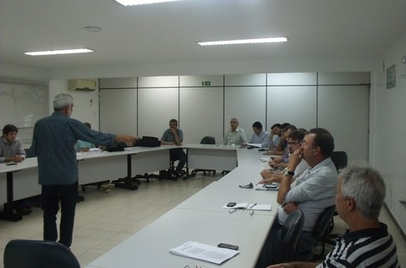 Agricultura reúne órgãos vinculados para planejamento 2016