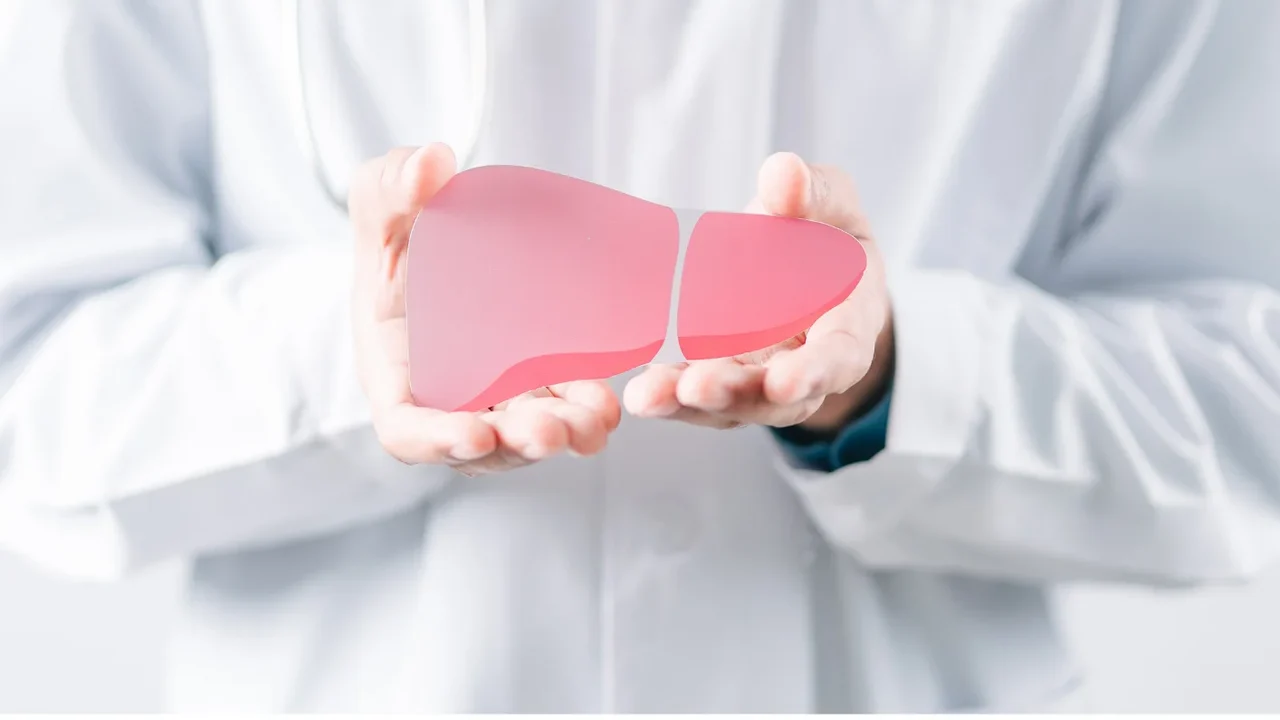 HUPAA-Ufal/HU Brasil realiza ação de conscientização e prevenção às hepatites virais