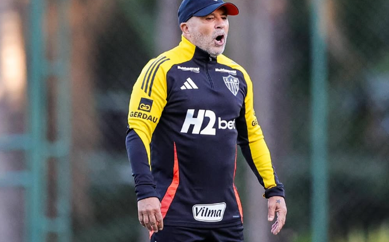 Sampaoli é regularizado no BID e Júnior Alonso treina no Atlético-MG após defender o Paraguai