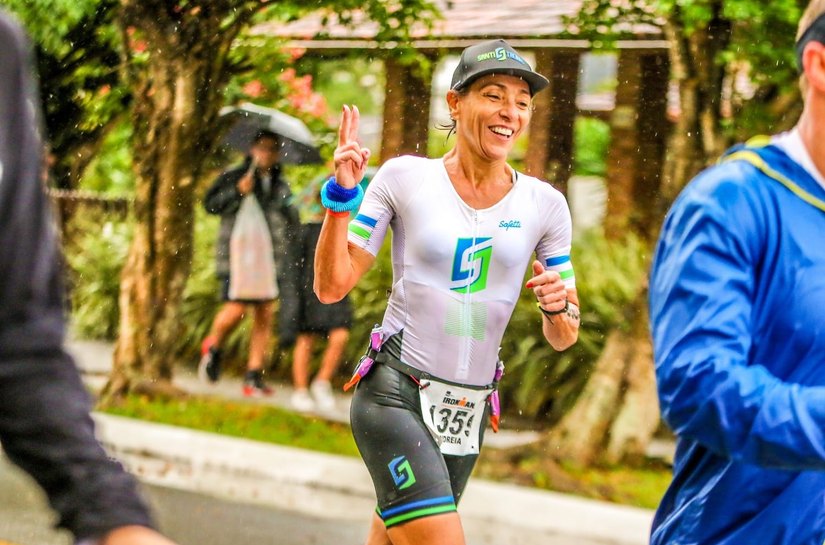 Mesmo em meio ao tratamento contra o câncer, goiana conquista vaga para o mundial IronMan, no Havaí
