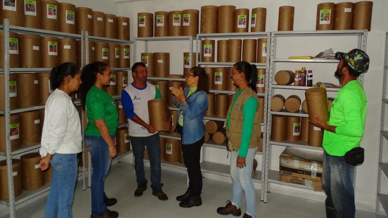 Herbário MAC visita Associação Nordesta e firma parceria para estudos botânicos
