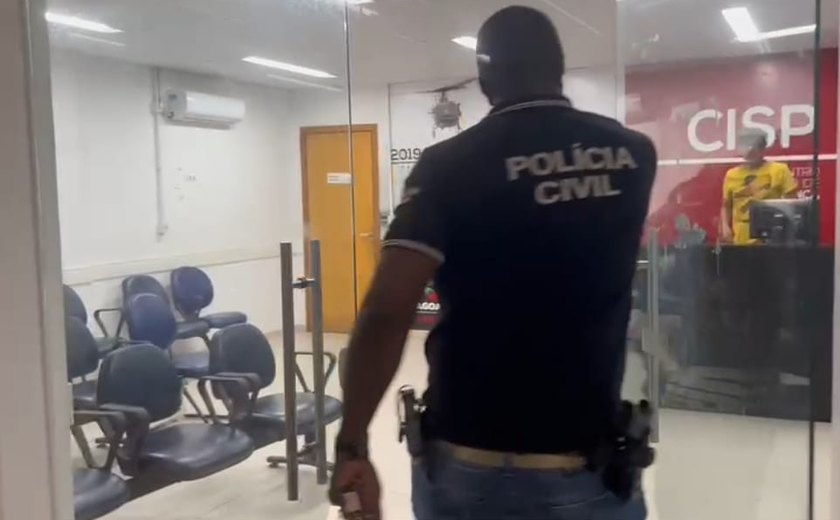 PC prende foragido da Justiça condenado por roubo em Alagoas