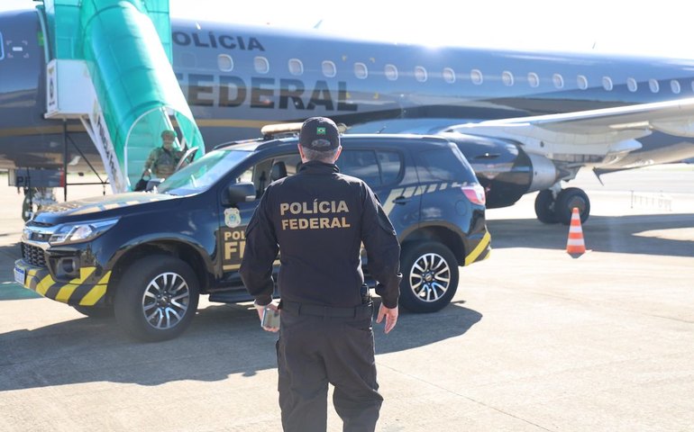 Mendonça autoriza uso de jatinho da PF para levar Vorcaro a depoimento