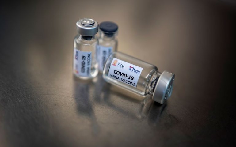 Anvisa autoriza 2ª dose e voluntários de até 69 anos para vacina de Oxford