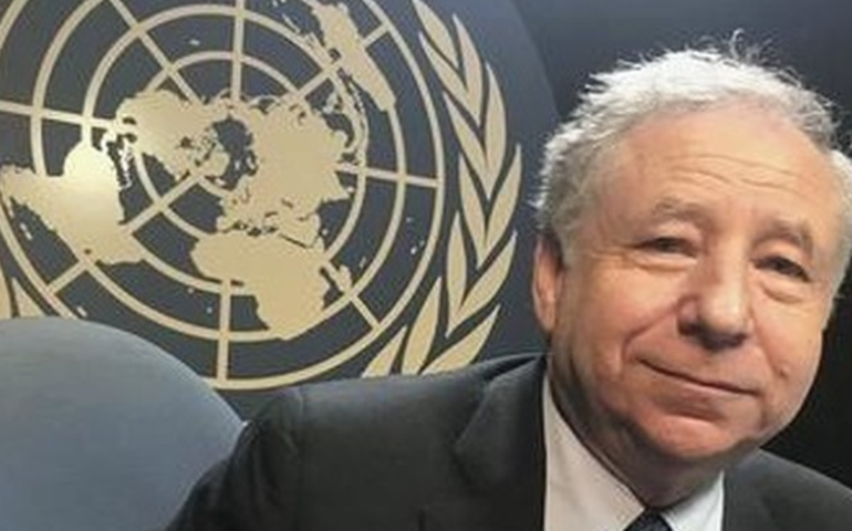 Jean Todt, ex-Ferrari, diz que faz visitas regulares a Schumacher: 'Parte da minha vida'