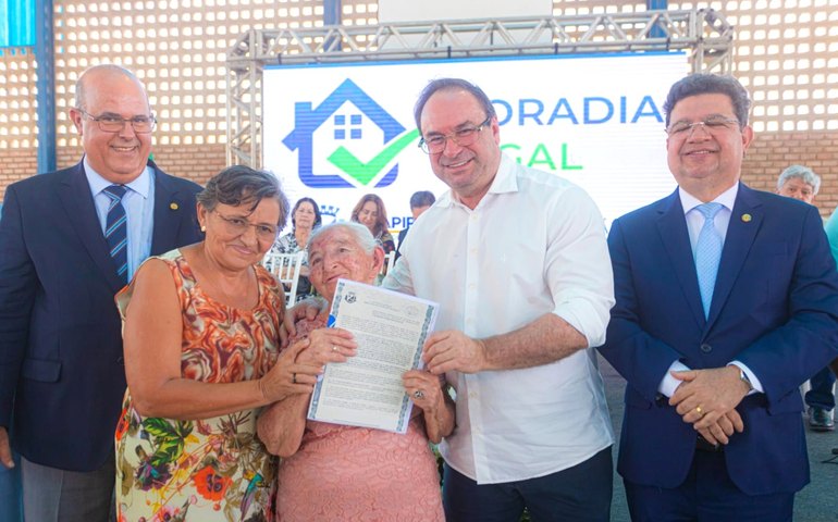 Prefeito Luciano destaca avanços na regularização de imóveis em Arapiraca